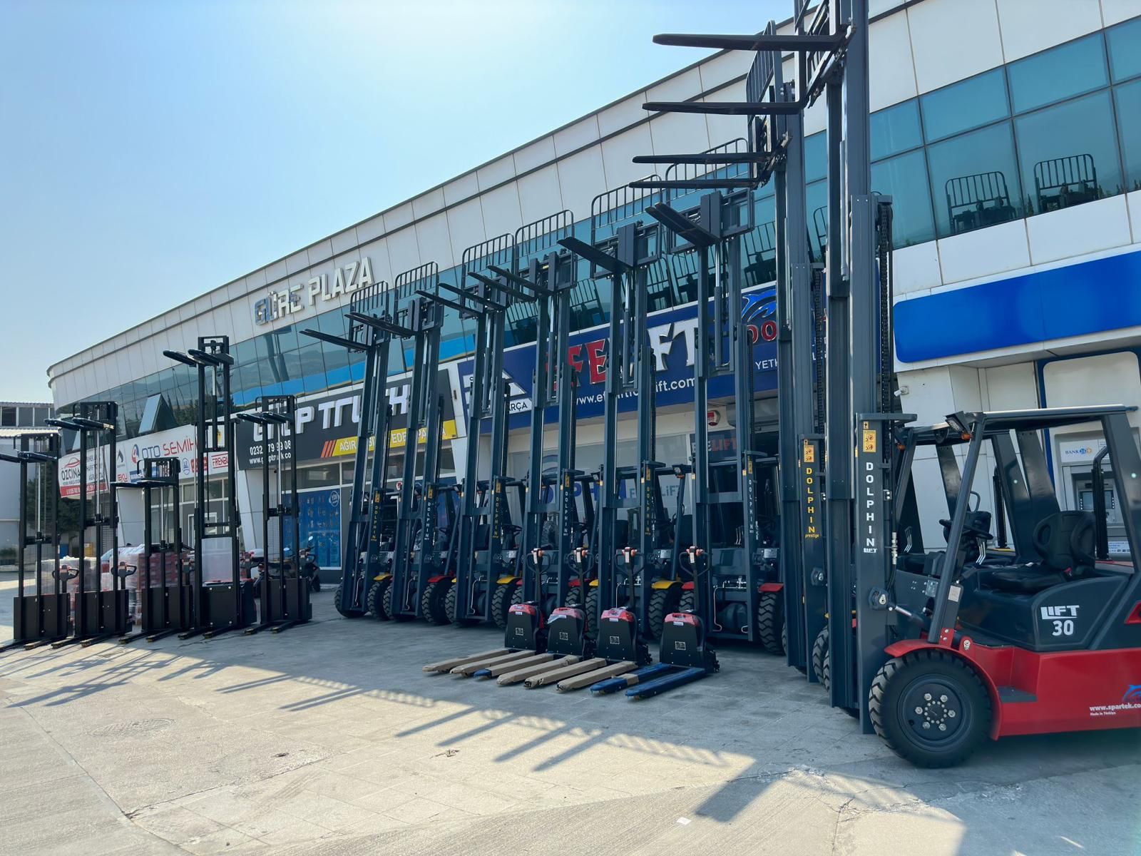 FB30 3 Ton Lityum-İyon Akülü Forklift 3